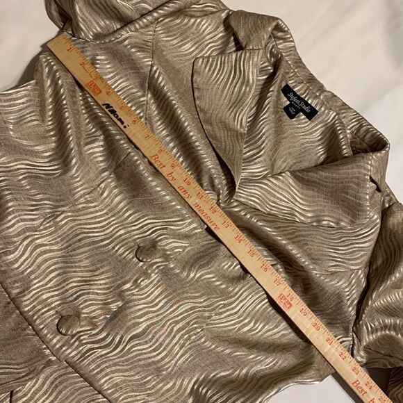 Stefani Studio Woman size 14W two piece skirt and jacket.  Goldfish/tanish - Picture 11 of 14